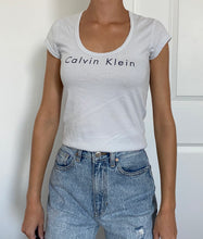 Load image into Gallery viewer, Vintage Calvin Klein T-Shirt
