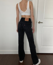 Load image into Gallery viewer, Vintage Levis Jeans