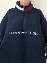Load image into Gallery viewer, Vintage Tommy Hilfiger Fleece